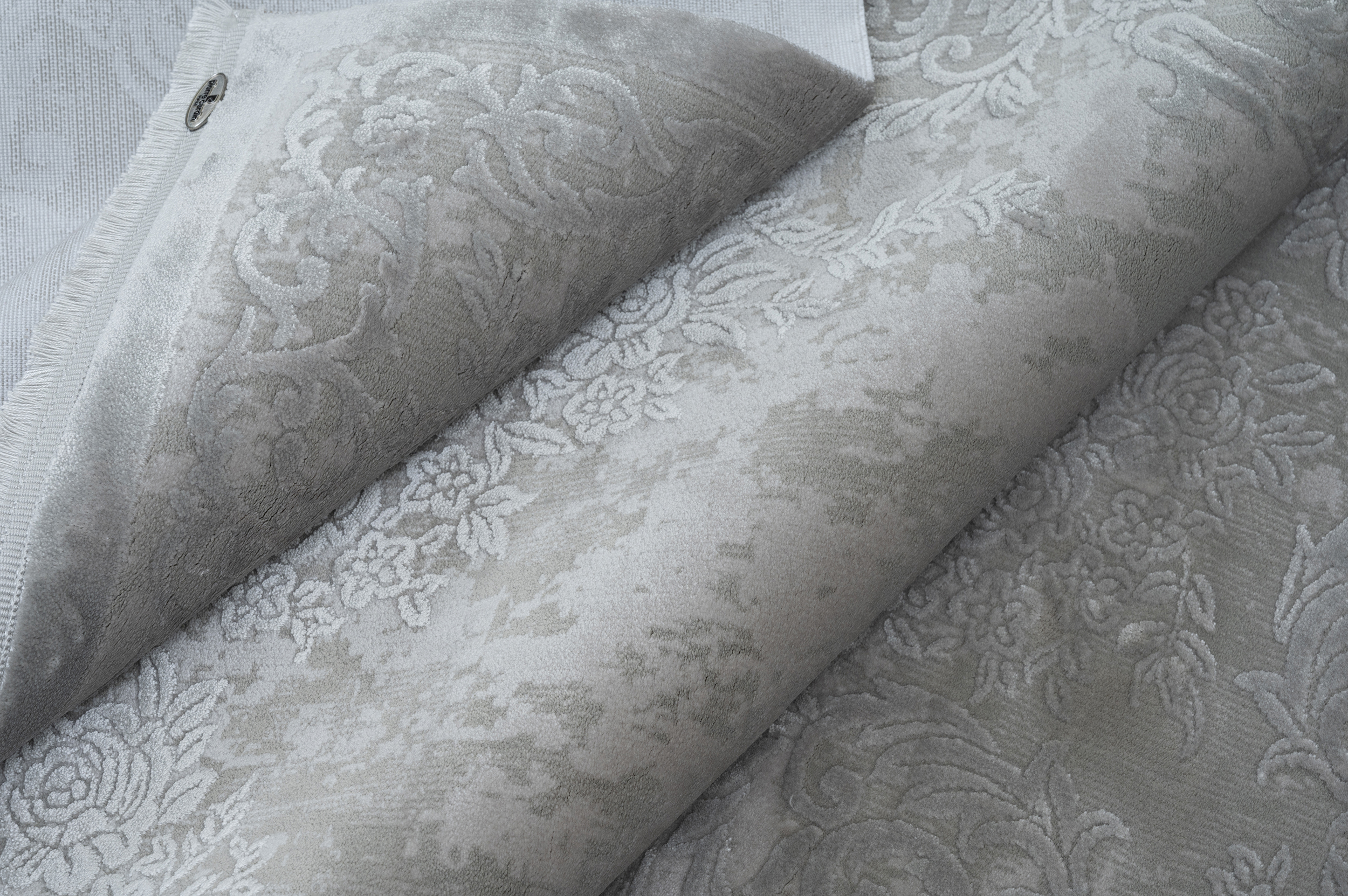 Thảm Trang Trí Vendome 700 Silver