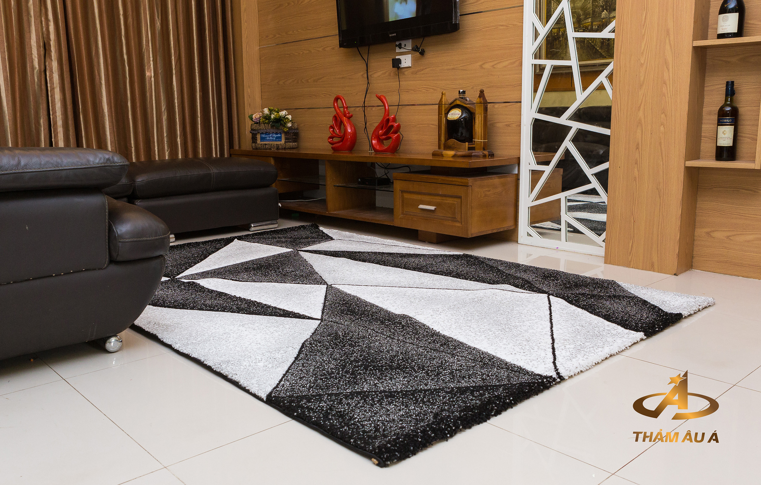 Thảm trang trí nhập khẩu LAMBADA 469 SILVER