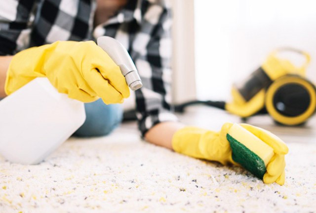 Cách làm sạch thảm trải sàn nhanh gọn, ai nấy cũng đều tấm tắc khen